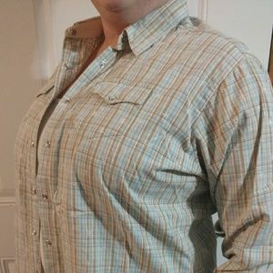Wrangler pearl snap shirt