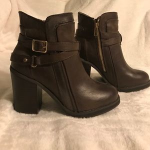 Ankle booties