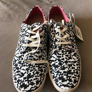 Toms black/white animal camo paseo shoe