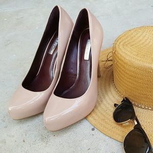 BCBGeneration nude heels