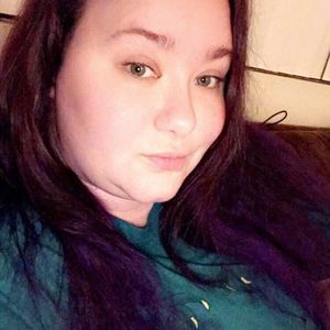 Meet your Posher, Lena