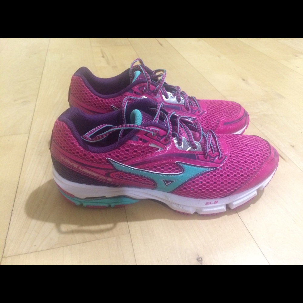 Mizuno Wave Legend 3 sneakers