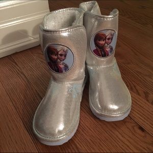 Frozen Girls Boots