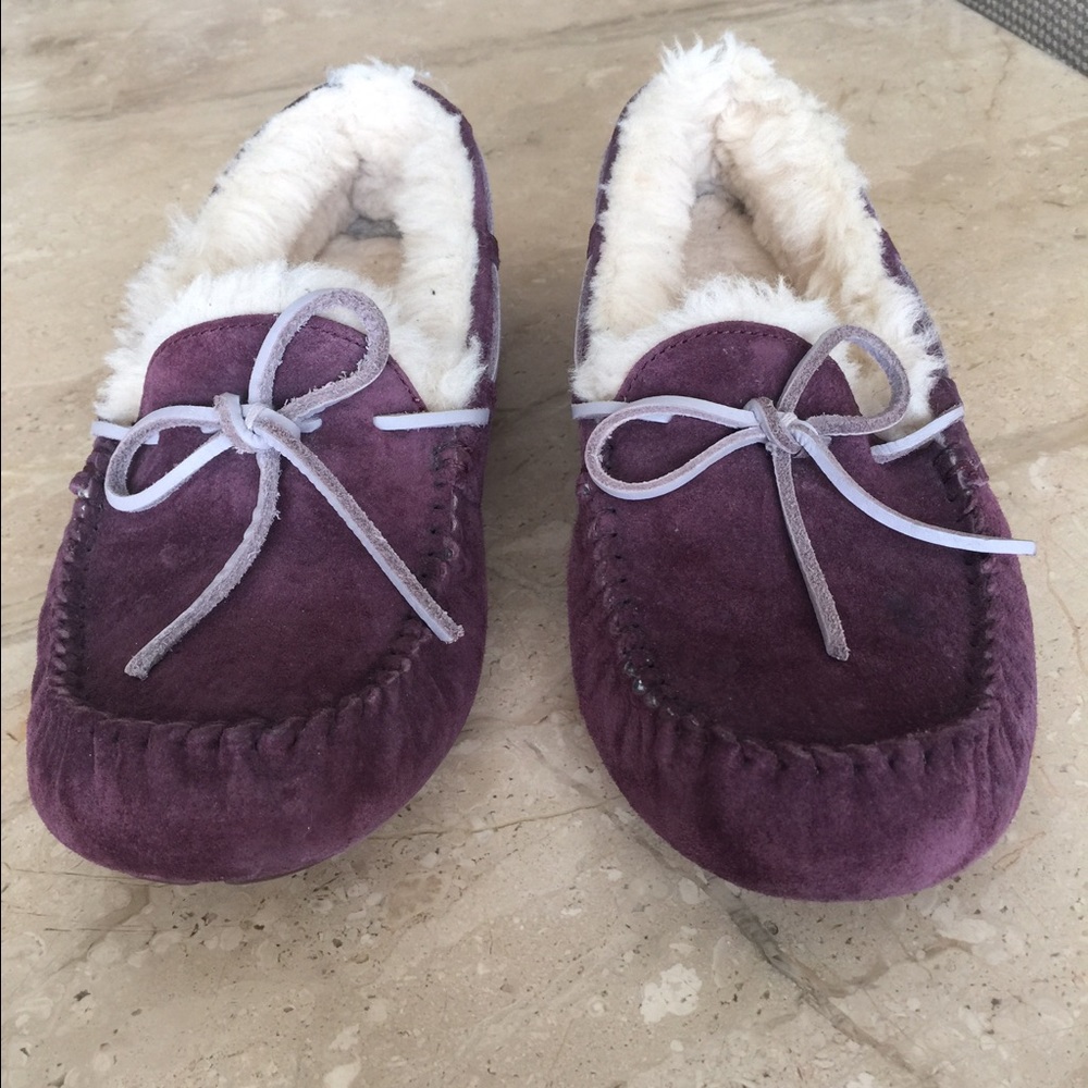 Like new uggs