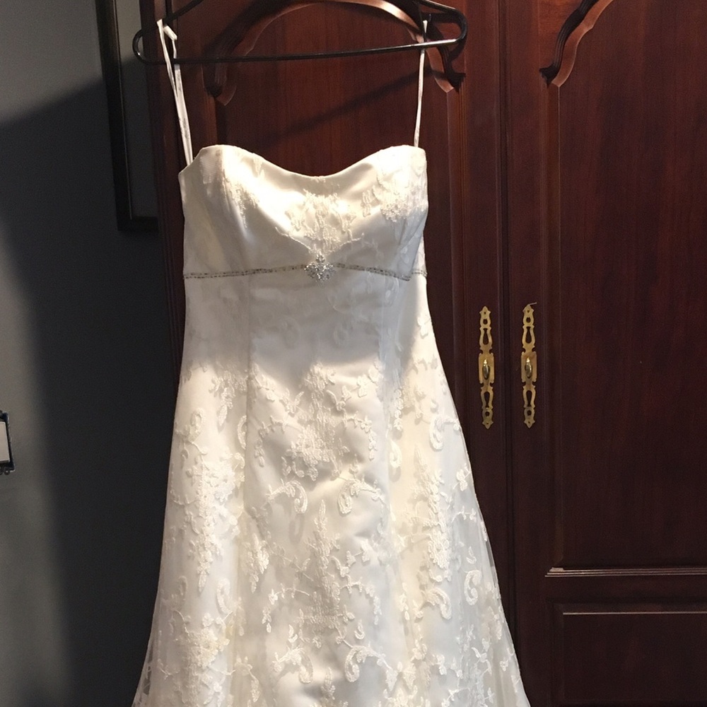 Mon Cheri Wedding Dress