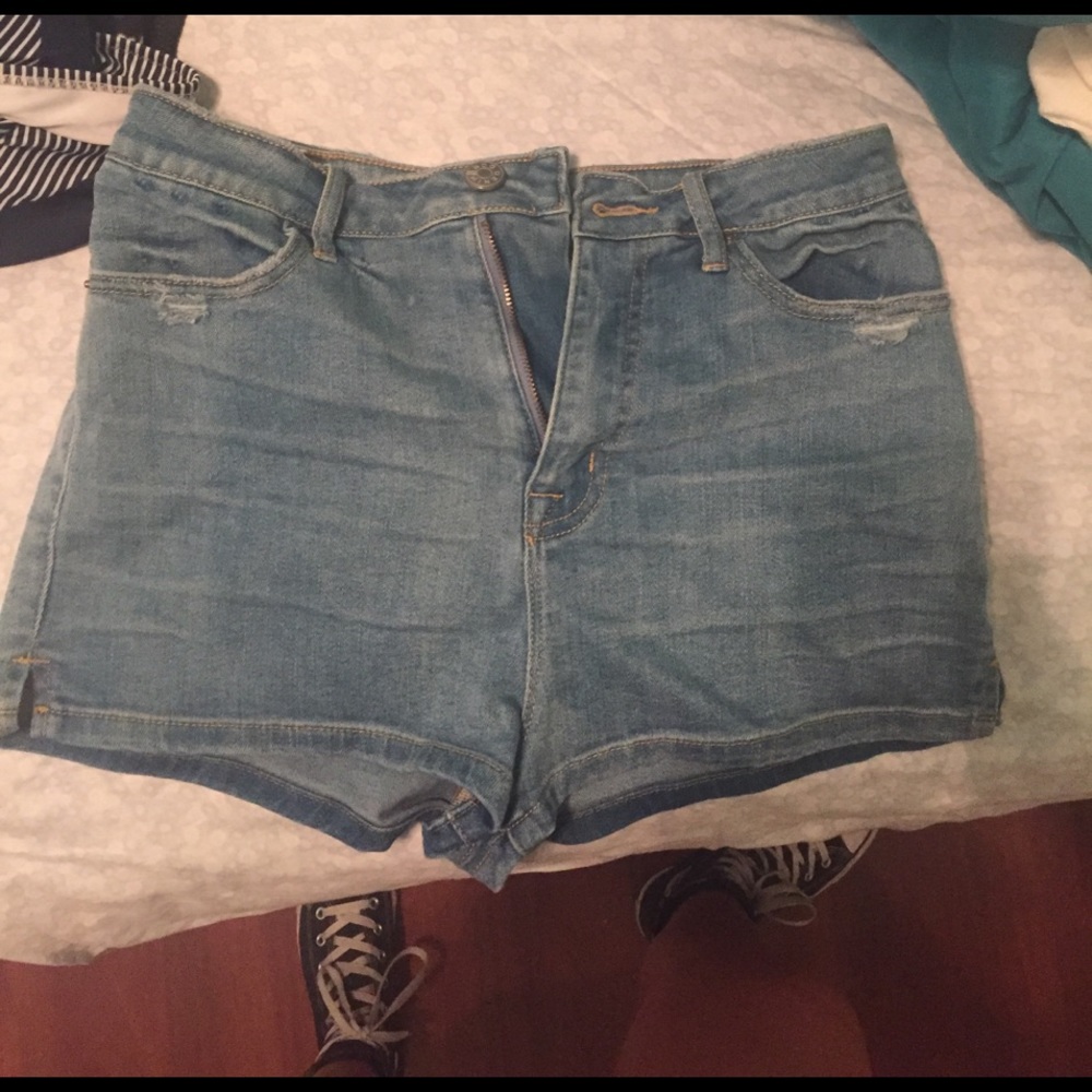 BDG jean shorts! High rise! Urban outfitters