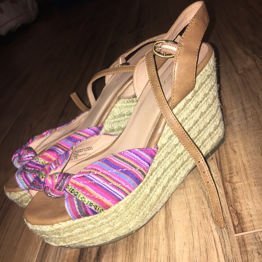 Pink tribal and twine platform wedges
