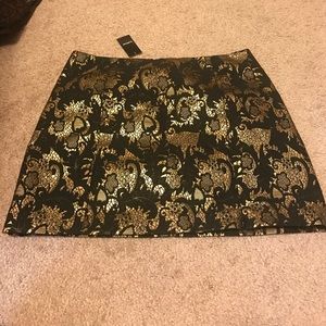 Black and gold metallic Bebe skirt