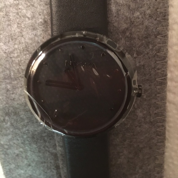 Nooka 360 Night Watch - Picture 2 of 2