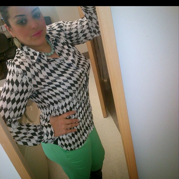Long sleeves ,shirt,dressy/casual - Picture 1 of 4