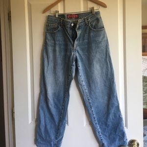 Levi's 550 mom jeans!