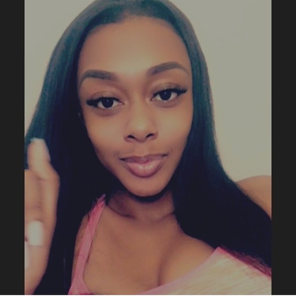 Meet your Posher, Amiya - Picture 1 of 1