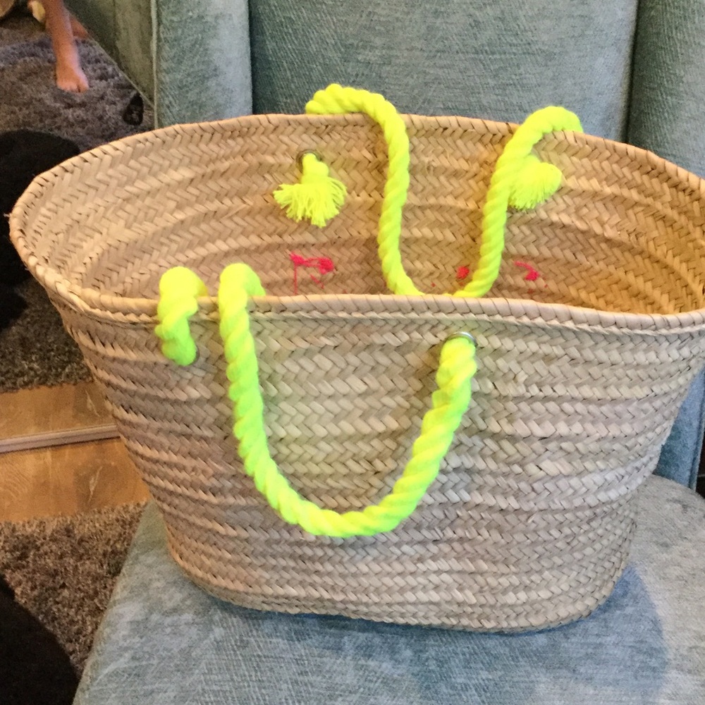 BNWT LOVE BEACH TOTE HOST PICK9-19 - Picture 4 of 4