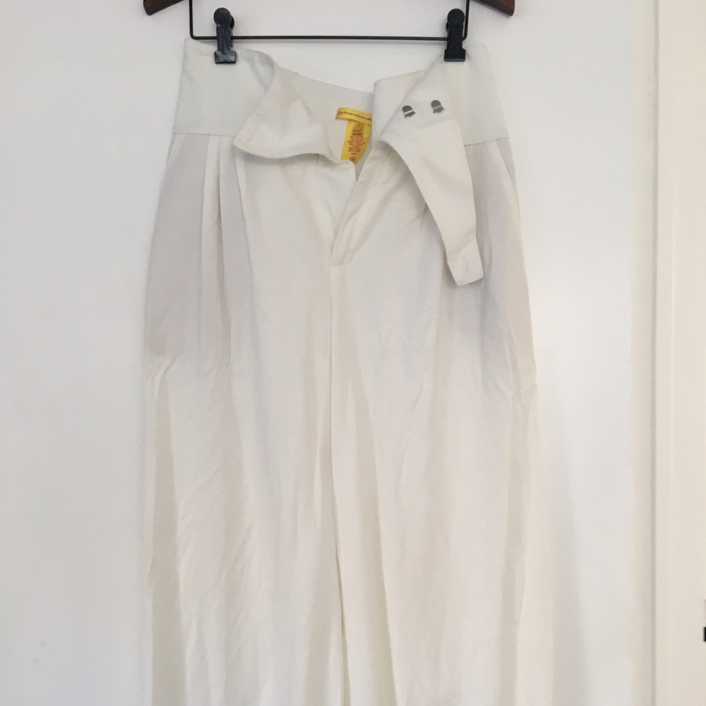 White. Linen Catherine Malandrino pants