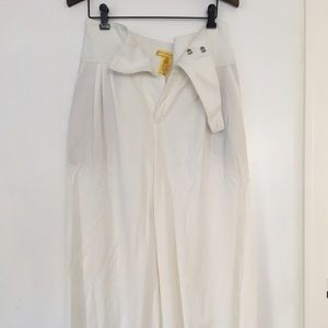 White. Linen Catherine Malandrino pants