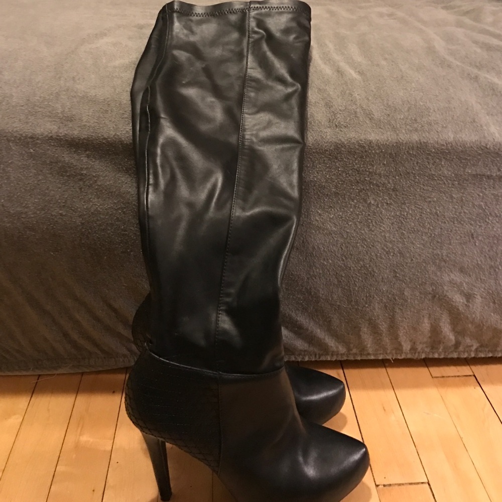 Jennifer Lopez Thigh High Black Boots
