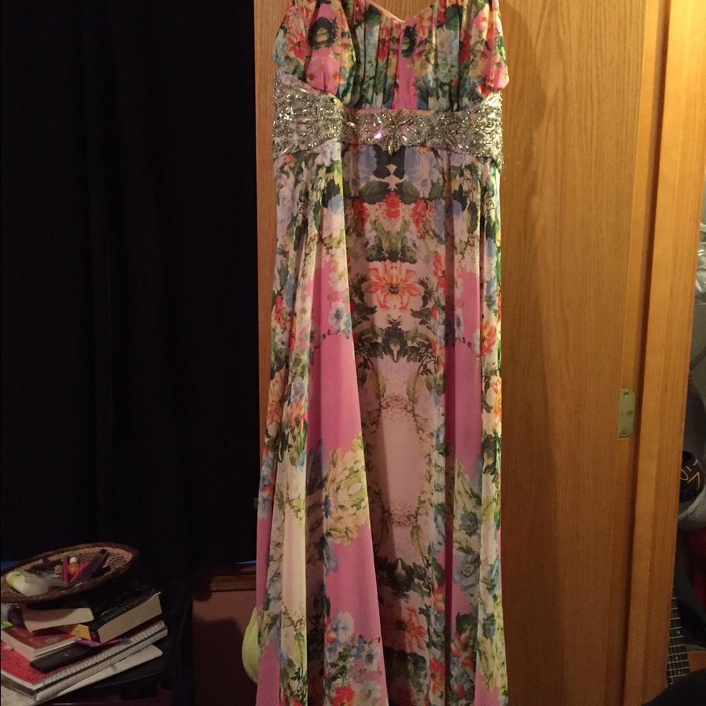 Size 18/20 prom dress