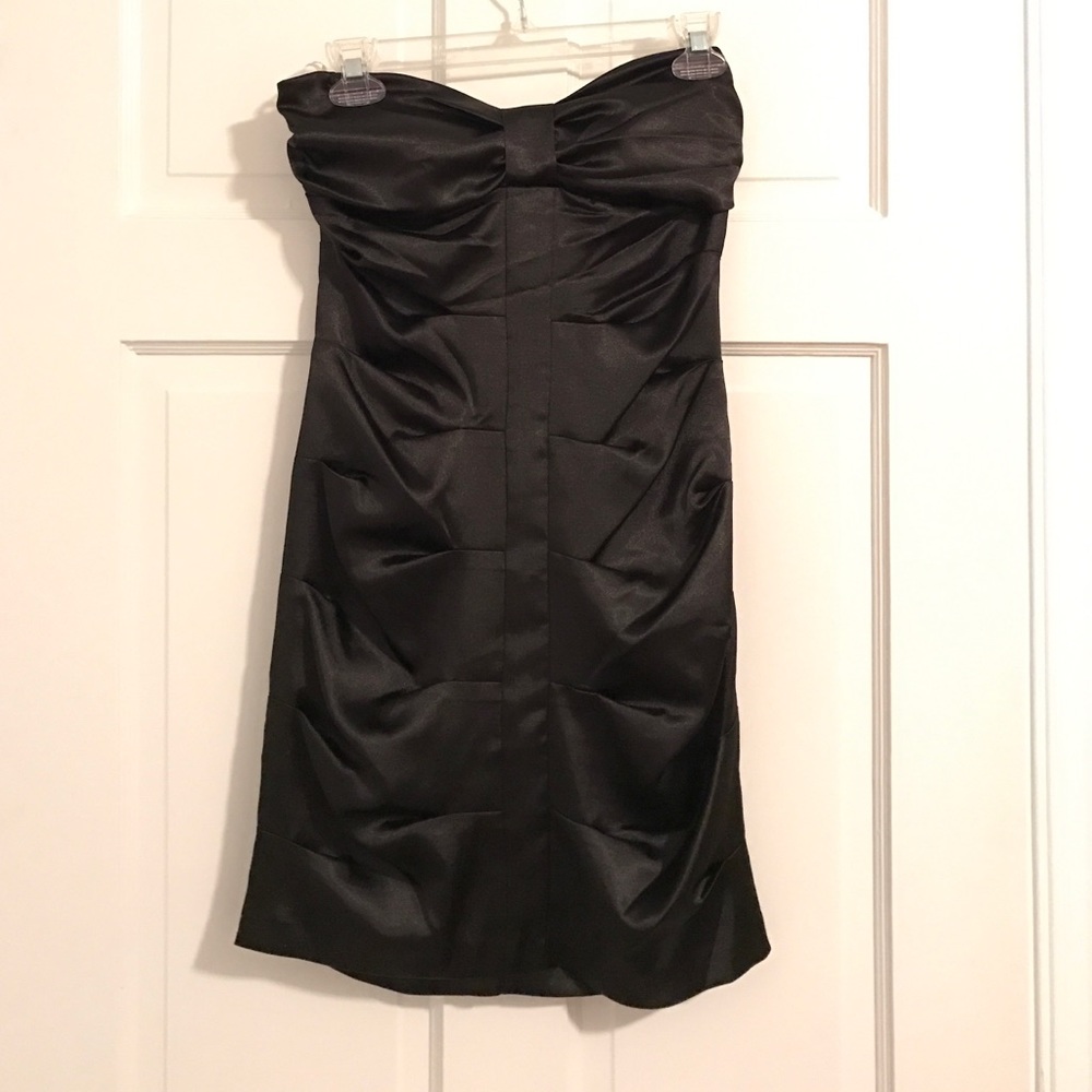 Black cocktail dress, sweetheart neck size 5