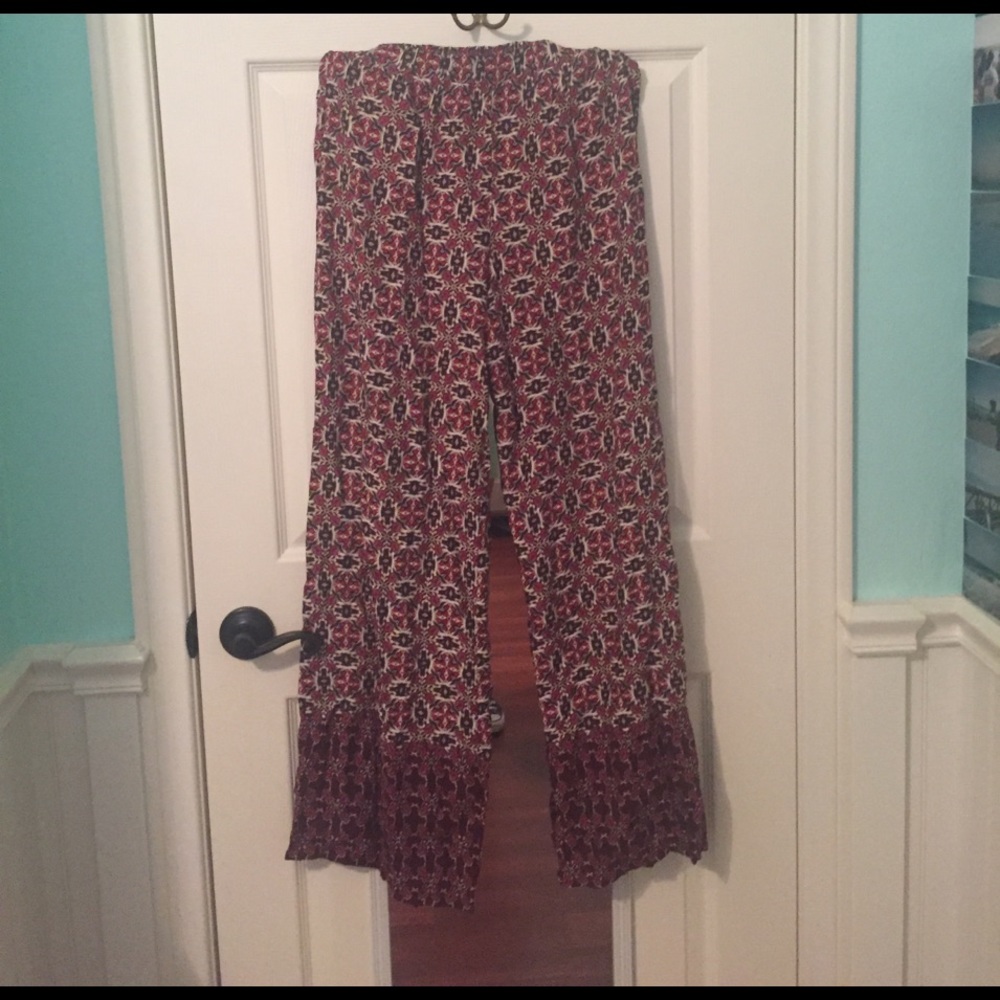 Maroon print flare pants!