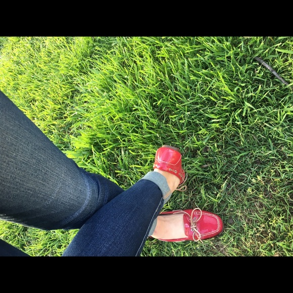 Red SPERRY dress shoes - Picture 2 of 3
