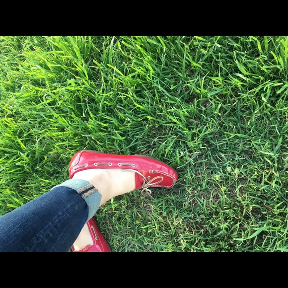 Red SPERRY dress shoes - Picture 3 of 3