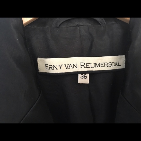 Shiny tailored designer jacket with split - Picture 4 of 4