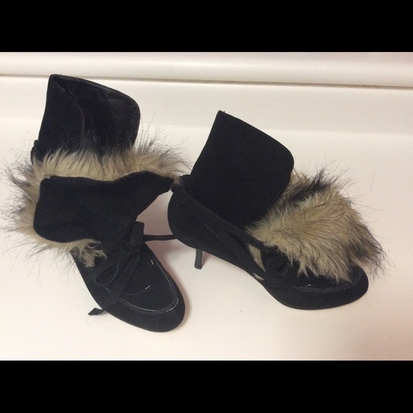 JLO black Suede faux fur heeled Bootie size 8 1/2 - Picture 5 of 5