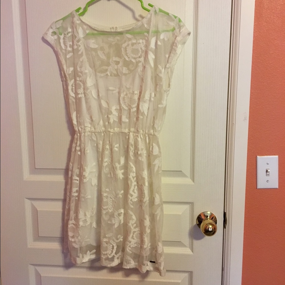 White lace summer dress 👗