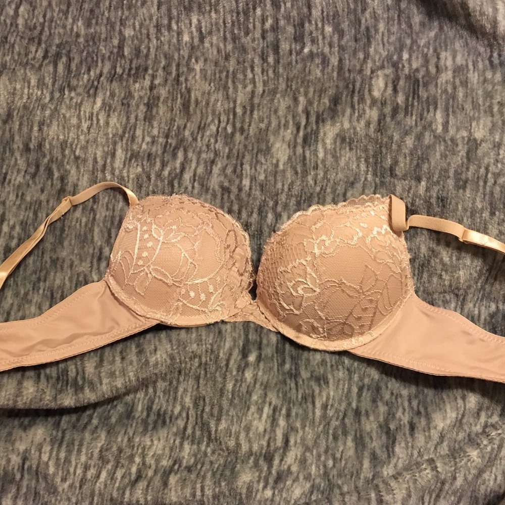 32A brand new bra.