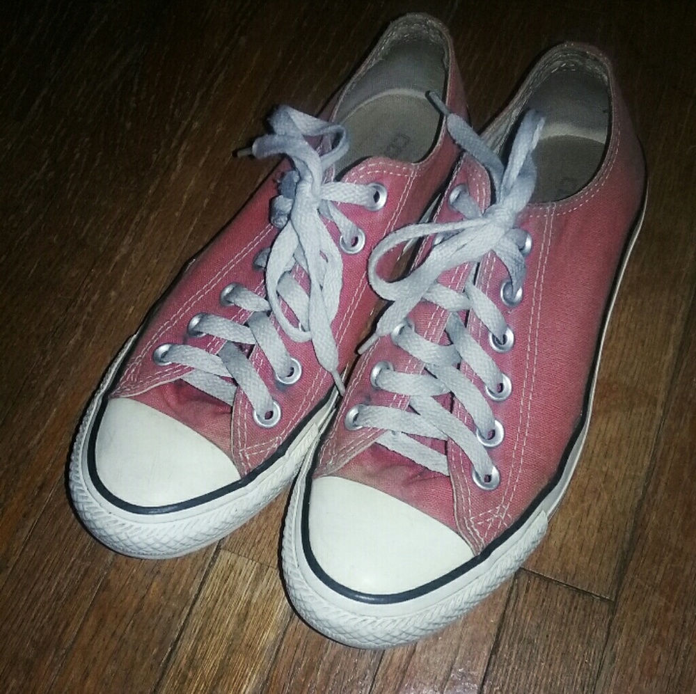 Red Converse