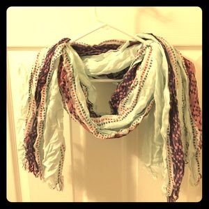 ‼️‼️50% OFF 🐼 | Super cute printed fringed scarf