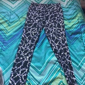 Workout leggings! Never worn (NWOT)