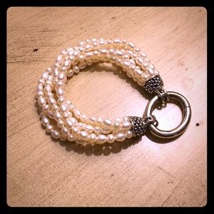 Custom made pearl bracelet