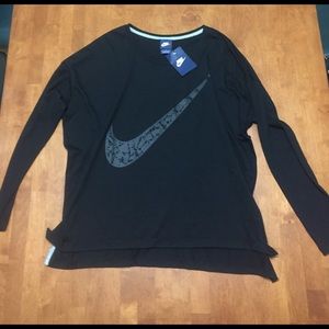 Black Nike swoosh long sleeve