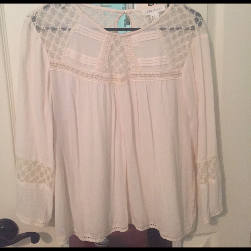 Lace white longsleeve