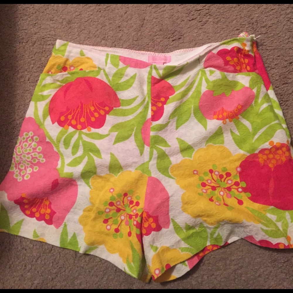 ❤SOLD❤ Lilly Pulitzer High Waisted Shorts