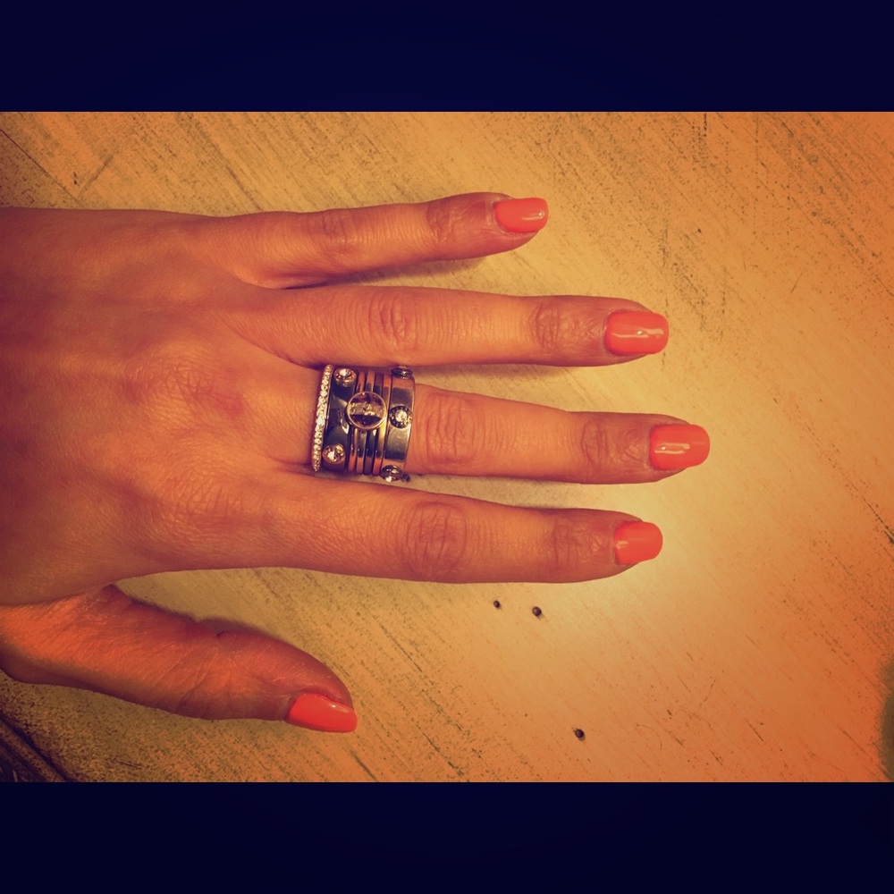 Authentic Henri Bendel Stackable Ring