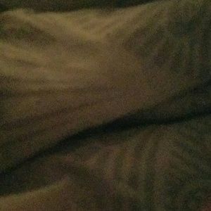 Meet your Posher, Leonara