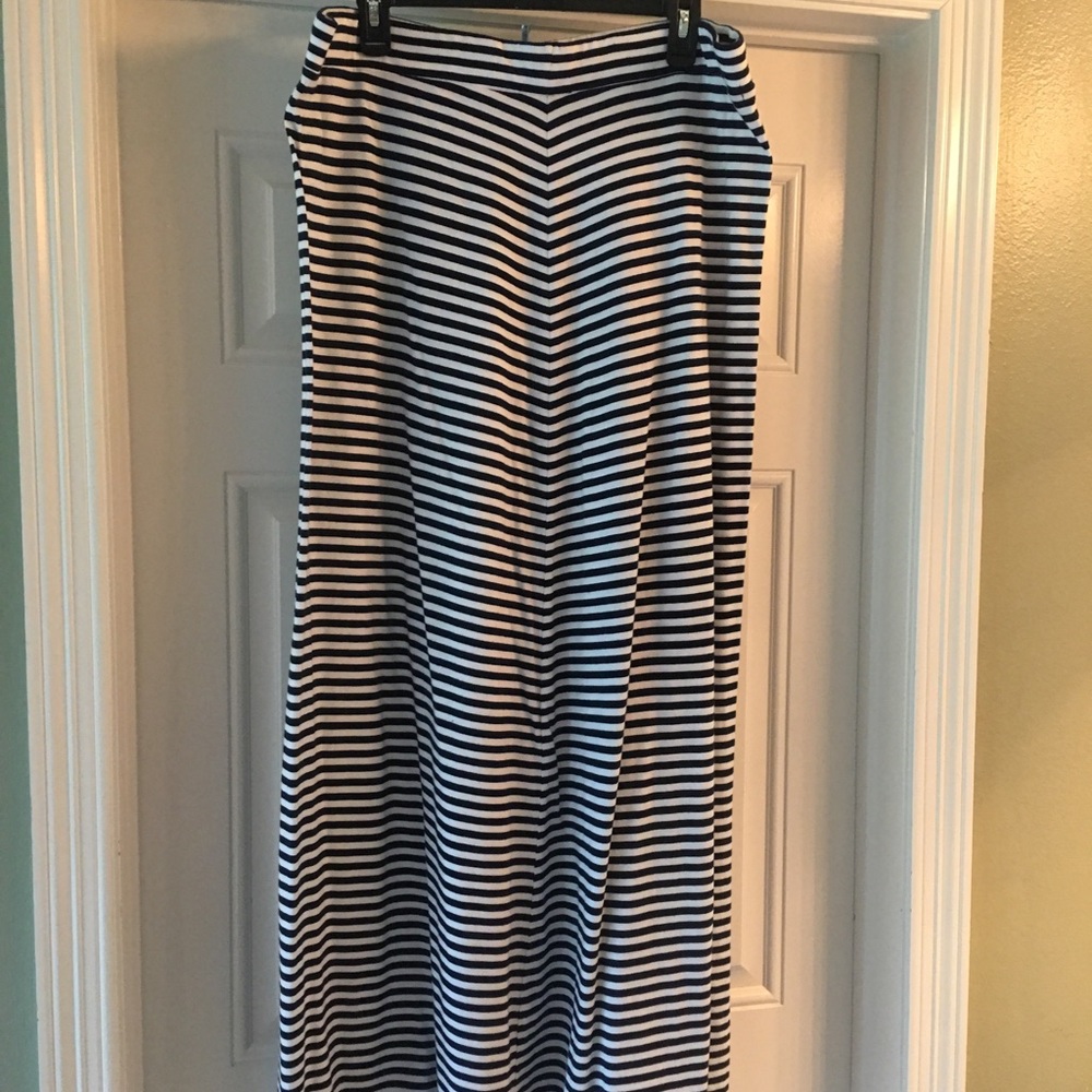 Gap maxi skirt