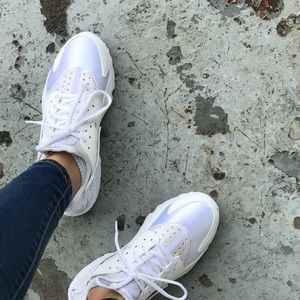 Meet your Posher, Cynthia