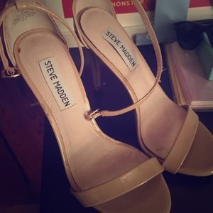 Nude Steve Madden Heels - Size 6!