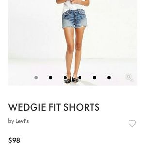 Levi's Wedgie Fit Shorts size 27