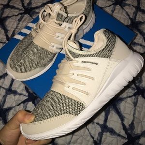 Adidas tubular radial | cshop