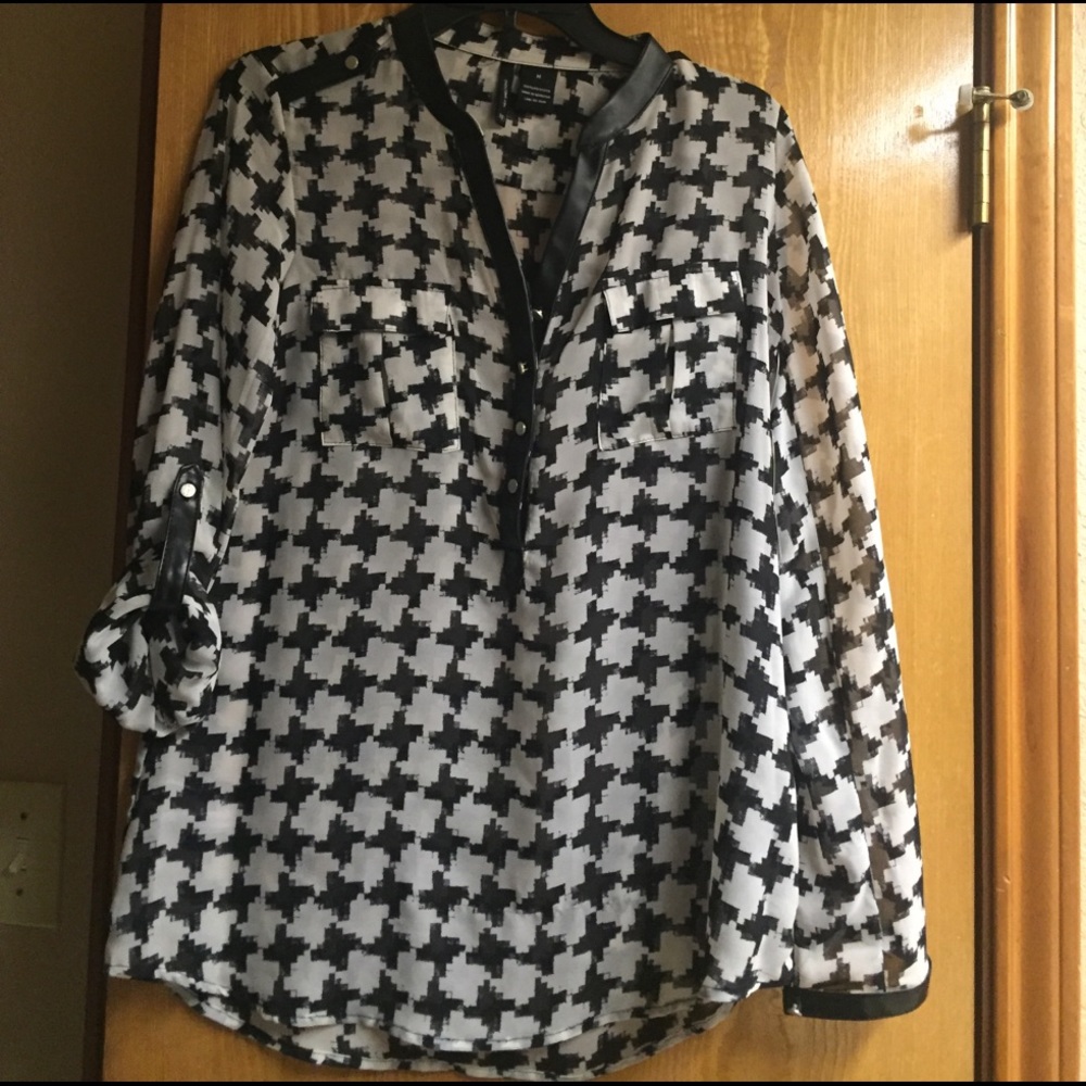 Sheer black/white long sleeve shirt