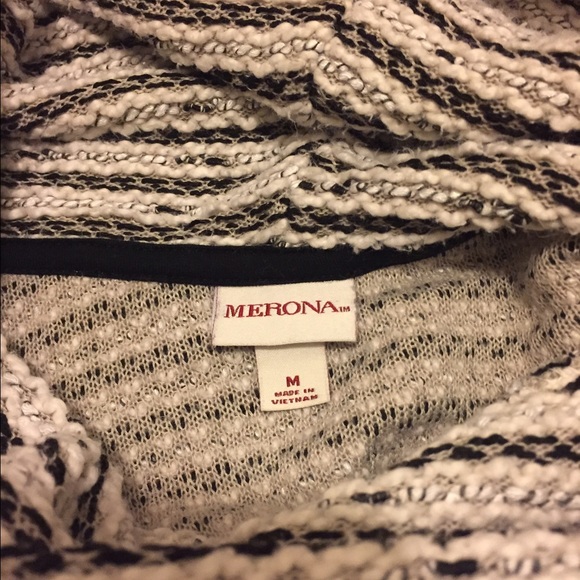 Cowl neck sweater target 🌙🖤 - Picture 3 of 4