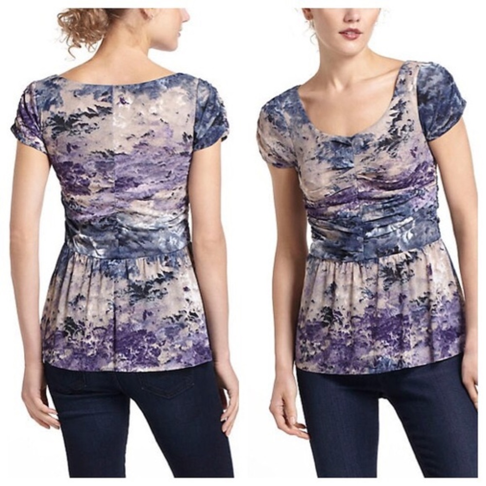 MOVING SALE 🌟 Anthro gathered mesh peplum tee