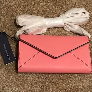 BNWT REBECCA MINKOFF WALLET ON CHAIN.