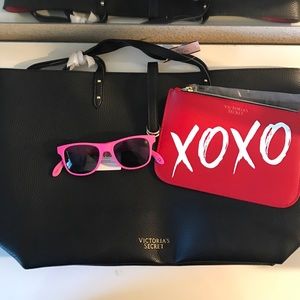 Victoria's Secret tote