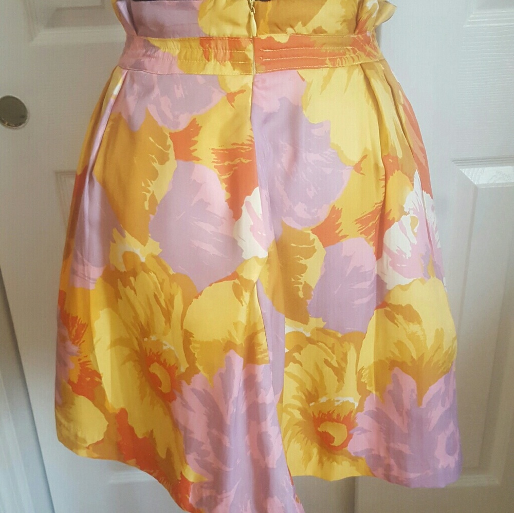 Love 21 Yellow lavander floral pleated skirt Sz xs