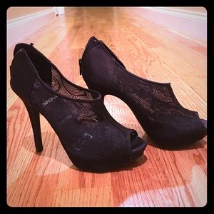 ELLE Vixen Heels! Size 7